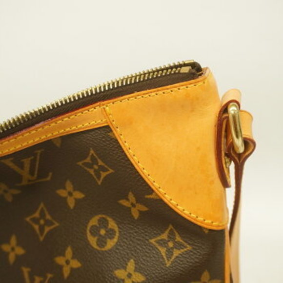 Louis Vuitton Monogram Odeon MM Shoulder Bag - Picture 6 of 9